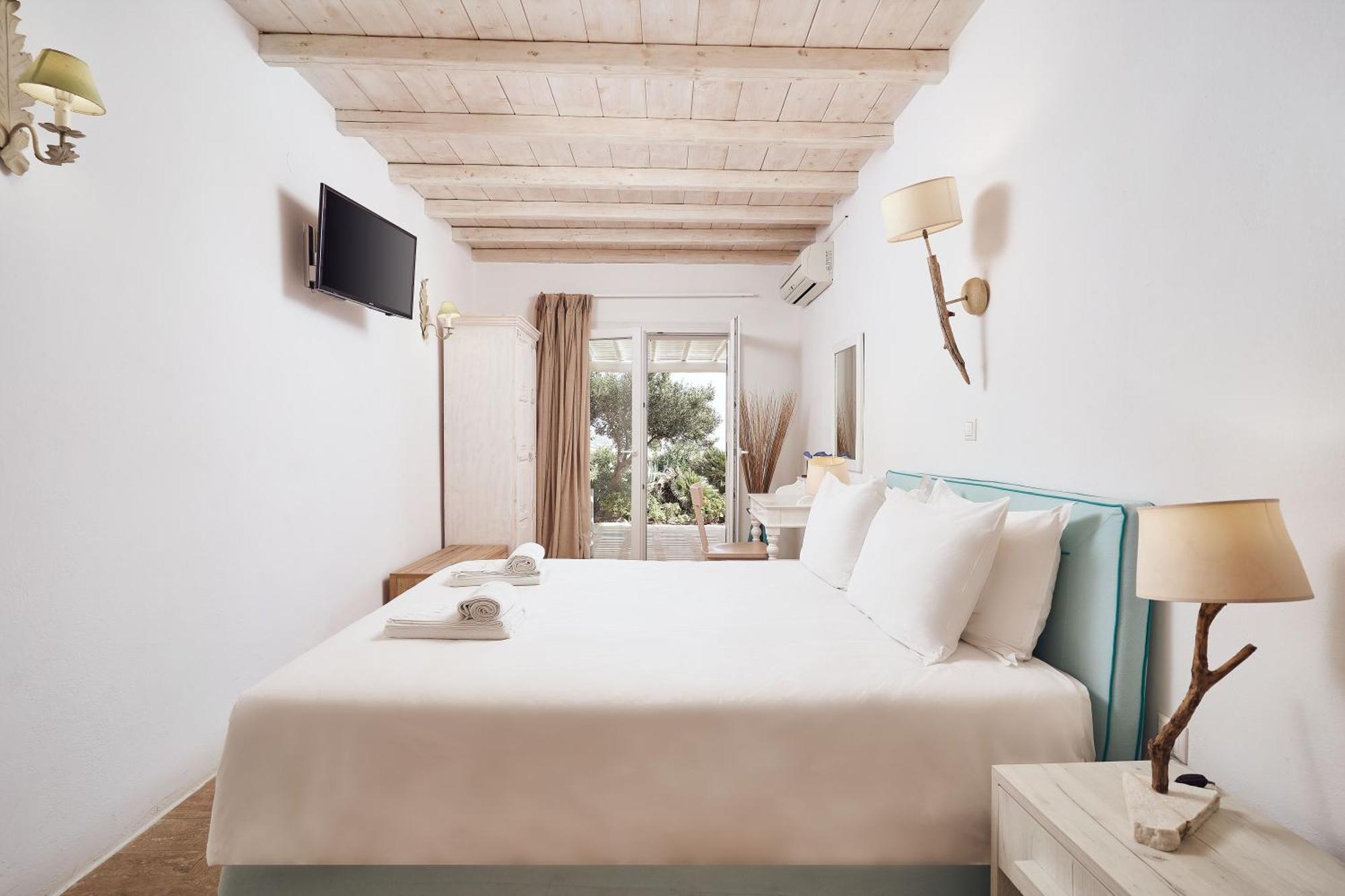 Villa Petrolefko By Ethos Hospitality Ornos  Ngoại thất bức ảnh